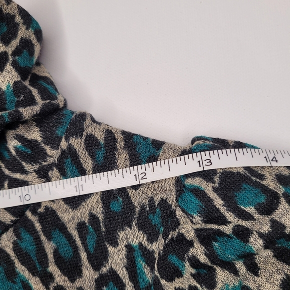 Emerald Green Leopard Print Mini Dress - Picture 8 of 9